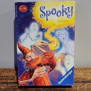 Ravensburger Spooky Wizard Card Game - Red and Blue